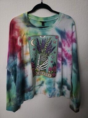 NWOT Custom Torrid Tie-Dye Crop Sweatshirt with Sage Tarot Artwork